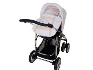 Colección La Toscana. Complementos de canastilla bebé. Sombrilla, neceser, cambiador, funda silla, saco bebe, vestiduras cuna