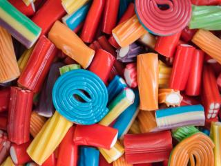 creaciones con chuches ideales para bautizo, comunión