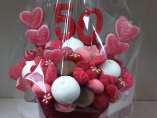 Creaciones para adultos, escudos chuches, ramos chuches, tartas de chuches